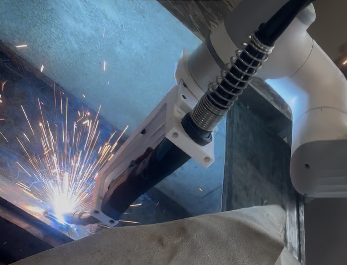MABRADA Cobot ćelija za robotsko zavarivanje